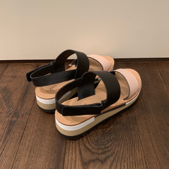 Colour-block Sandals - Picture 4 of 5